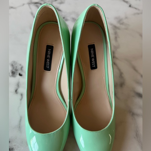 Nine West Trendz Pointed Toe Pump Heels Women's Neon Pistachio Color - Size 8.5 - Picture 5 of 15